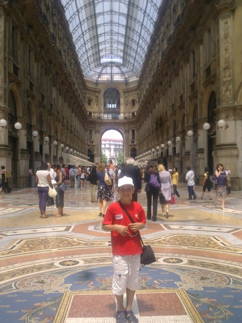 Notis @ Galleria Vittorio Emmanuelle - Milano